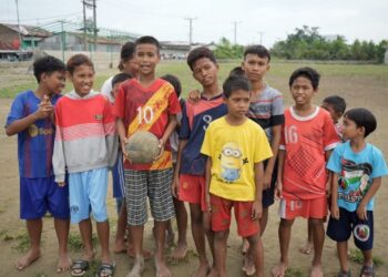 Bobby Nasution Bangun Lapangan, Anak-anak Tak Lagi Main Bola di Jalan