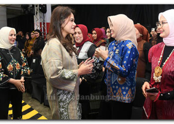 Saksikan Puncak Medan Fashion Festival, Pj Ketua Dekranasda Sumut Optimis Industri Kreatif Terus Bangkit