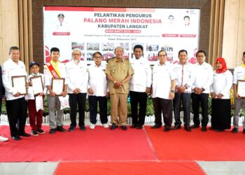 Di Pelantikan PMI Langkat, Syah Afandin Tambahkan Anggaran Jadi Rp300 Juta