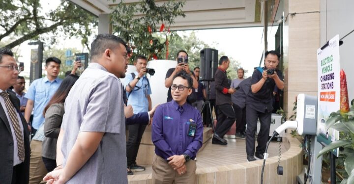 Bobby Nasution Luncurkan EV Charging Station di Hotel