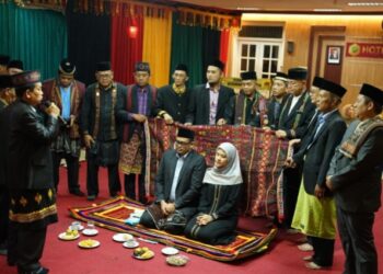 Bobby Nasution Dinobatkan sebagai Tokoh Nasional Tabagsel