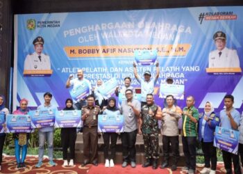Bobby Berikan Penghargaan kepada 211 Atlet, Pelatih, dan Asisten Pelatih Berprestasi