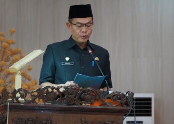 Sekda Langkat Amril Hadiri Rapat Paripurna Penyampaian Laporan Reses DPRD dan Usulan Pemberhentian Syah Afandin 