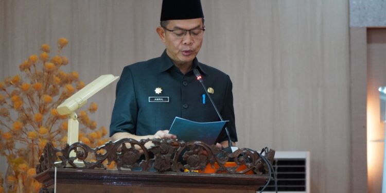 Sekda Langkat Amril Hadiri Rapat Paripurna Penyampaian Laporan Reses DPRD dan Usulan Pemberhentian Syah Afandin