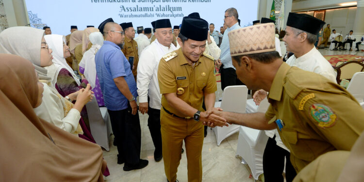 Lewat Peringatan Isra Mikraj, Pj Gubernur Sumut Ajak ASN Tingkatkan Ibadah