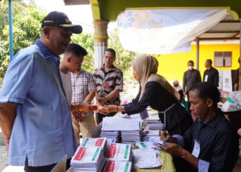 Tinjau TPS Kecamatan Stabat, Syah Afandin: Ayo Sukseskan Pesta Demokrasi 