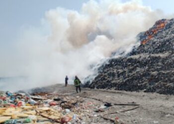 Tumpukan Sampah di Medan Marelan Kembali Terbakar