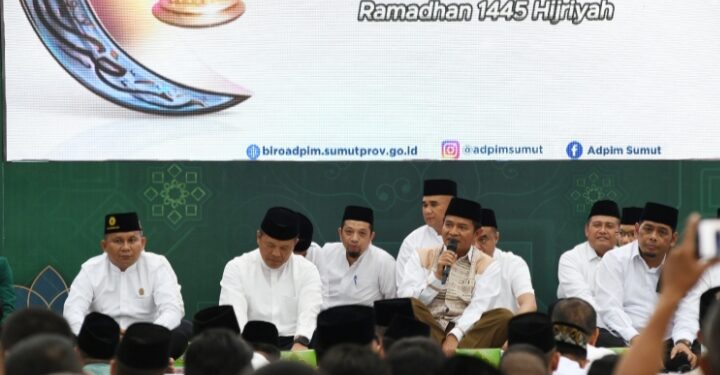 Pj Gubernur Buka Puasa Bersama Forkopimda dan ASN, Ajak Seluruh Elemen Kolaborasi Bangun Sumut