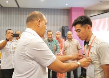 Pj Bupati Langkat Buka Pelatihan dan Ujian Sertifikasi PBJ Level 1 Pemkab Langkat