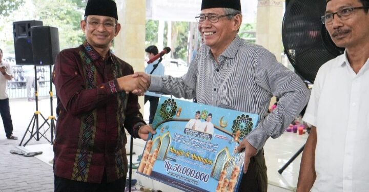 Pemko Medan Salurkan Rp50 Juta untuk Renovasi Masjid Al-Muttaqin
