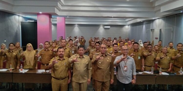 Pj Bupati Langkat Buka Kegiatan Asistensi Peningkatan  Standar Pelayanan Publik di Lingkungan Pemkab Langkat.