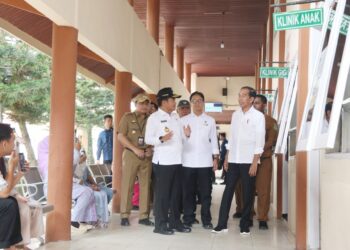 Dampingi Presiden Tinjau RSUD Sibuhuan, Pj Gubernur Sebut Rasio Tempat Tidur RS di Sumut Lebihi Standar WHO