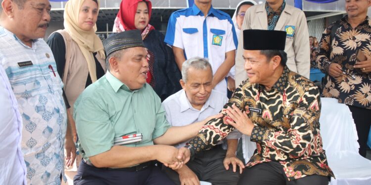 Pj Gubernur Rayakan HUT ke-76 Provinsi Sumut Bersama PPKS