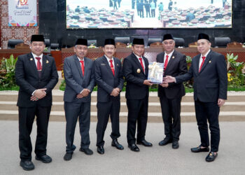 Sampaikan LKPJ TA 2023, Pj Gubernur Sampaikan Realisasi Pendapatan Daerah Sumut Capai Rp12,7 Triliun