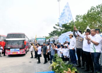 Pj Gubernur Sumut Lepas 66 Bus Mudik Gratis yang Mengangkut 2.500 Pemudik