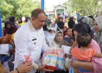 Tinjau Posyandu, Pj. Bupati Langkat: Pemerintah Peduli, Jangan Lelah Mencintai Negeri dan Masyarakat