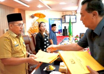 Asisten Administrasi Umum Musti Hadiri Rapat Paripurna Laporan Hasil Reses DPRD Kabupaten Langkat 