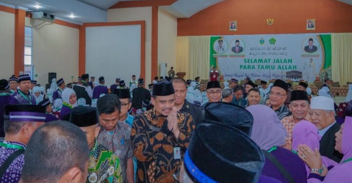 Lepas 348 Calhaj Kloter IV, Bobby Nasution Titip Doa agar Medan Diberi Keberkahan