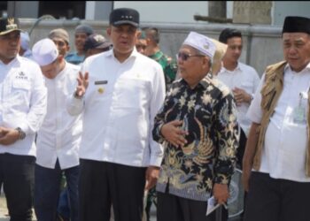 Pj Bupati Langkat Tinjau Korban Kebakaran di Kecamatan Padang Tualang 