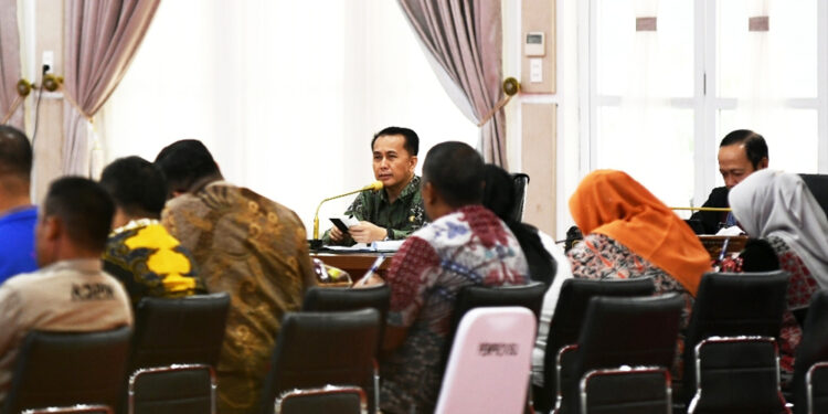 Pimpin Rapat Perdana bersama OPD, Pj Gubernur Agus Fatoni Sampaikan Sejumlah Program Prioritas