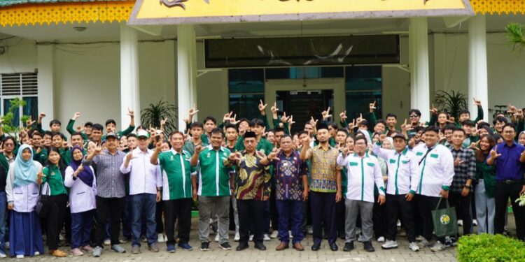 Pj Bupati Langkat Diwakili Asisten III, Lepas 130 Mahasiswa KKN Tematik USU di Langkat