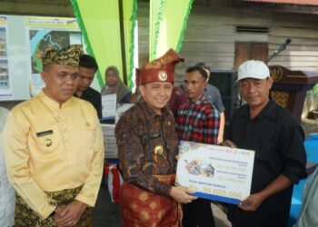 Mendapat Bantuan 50 RLTH dari Pemprovsu, Pj Bupati Langkat Faisal Hasrimy Sampaikan Apresiasi dan Terima Kasih