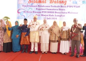 Pj. Bupati Langkat Faisal Hasrimy sambut Tim Evaluasi PTP2WKSS di Desa Suka Makmur