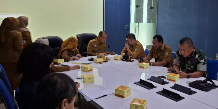 Pj. Bupati Langkat diwakili Sekda Amril, Ikuti Rapat  Pengendalian Inflasi dan Penanggulangan TBC dan Polio   