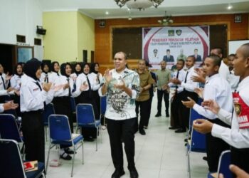 Pj. Bupati Langkat Faisal Hasrimy Beri Pembekalan kepada Calon Paskibra: Totalitas dalam Setiap Tugas adalah Kunci Kesuksesan