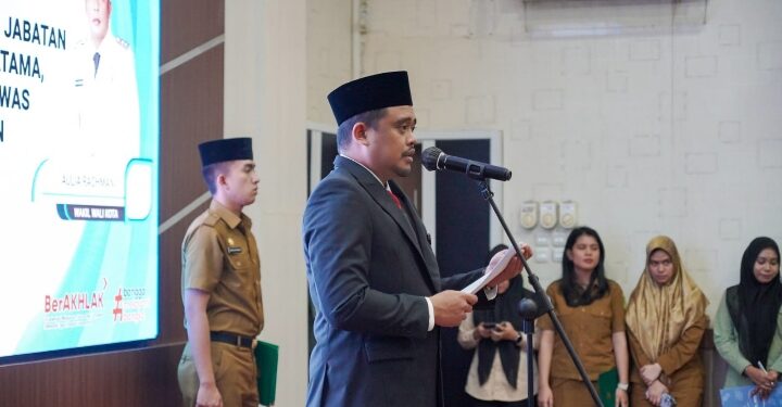 Lantik 54 Pejabat Manajerial, Bobby Nasution Sampaikan Pesan Tegas