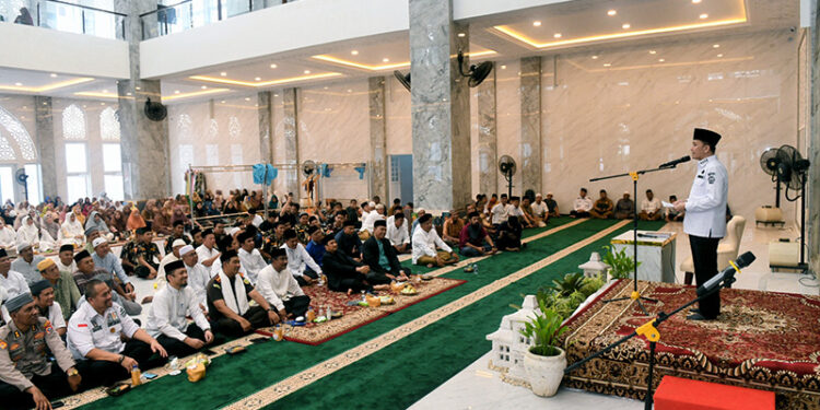 Safari Dakwah ke Kabupaten/Kota, Pj Gubernur Sumut Fatoni Ajak Masyarakat Doakan Sukses dan Semarakkan PON XXI   