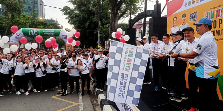 Ribuan Peserta Ikuti Jalan Santai Road to PON XXI 2024, Sekdaprov Sumut Ajak Satukan Semangat Sukseskan Event Olahraga Nasional