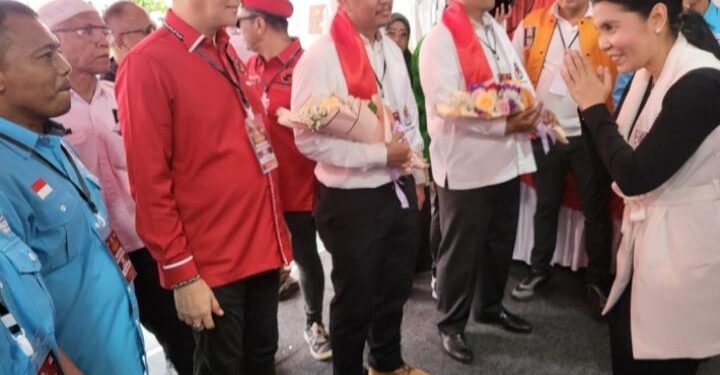 Diusung 8 Partai Politik, Pasangan Ridha Dharmajaya dan Abdul Rani Daftar ke KPU Medan   