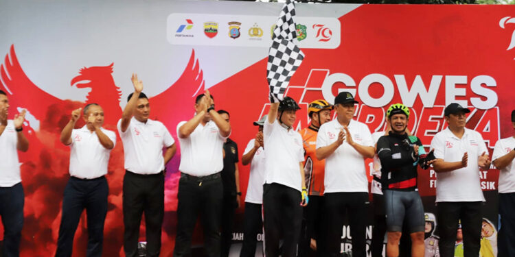 Lepas Gowes Bhayangkara Merdeka, Pj Gubernur Sumut Agus Fatoni Ajak Pesepeda Sukseskan PON XXI   