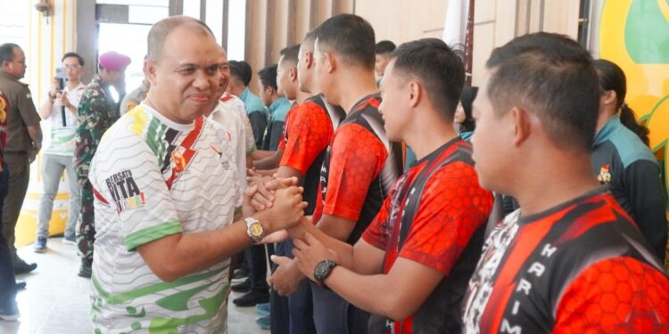 Pj. Bupati Langkat Faisal Hasrimy Lepas 78 Atlet ke PON XXI 2024: Komitmen Beri Reward untuk Atlet Berprestasi