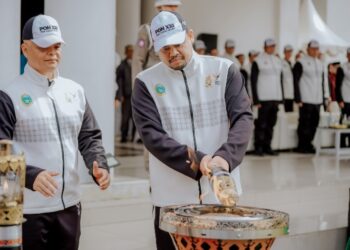 Terima Api PON XXI, Bobby Ajak Warga dan Jajaran Pemko Jadi Tuan Rumah yang Baik