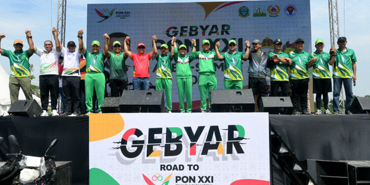 Jalan Santai Bersama Ribuan Masyarakat, Pj Gubernur Sumut Agus Fatoni Ajak Jadi Pelaku Sejarah Sukseskan PON XXI