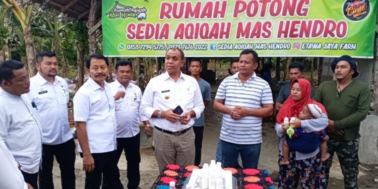 Pj. Bupati Langkat Faisal Hasrimy Apresiasi Inovasi dan Kepedulian Sosial UMKM Keripik Cinta Mas Hendro