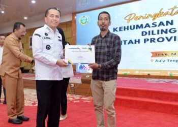 Pj Gubernur Sumut Fatoni Latih Tim Humas Tingkatkan Kapasitas Kehumasan dan Publikasi