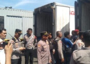 Polres Pelabuhan Belawan Melaksanakan Pengamanan Logistik Pilkada 2024