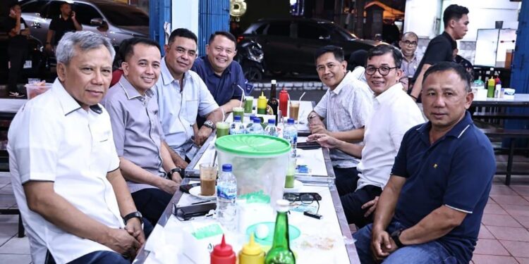 Tunjukkan Kekompakan, Pj Gubernur Agus Fatoni dan Forkopimda Bahas Perkembangan Sumut di Warkop Multatuli