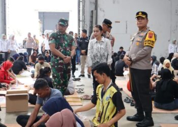 Ketua KPU Medan Mutia Atiqah Tinjau Gudang Penyortiran dan Pelipatan Kertas Suara Pilkada 2024