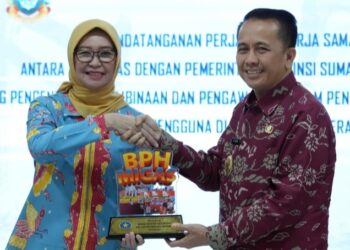 Pastikan BBM Subsidi Tepat Sasaran, Pemprov Sumut dan BPH Migas Teken Kerja Sama Pengendalian dan Pengawasan Solar dan Pertalite