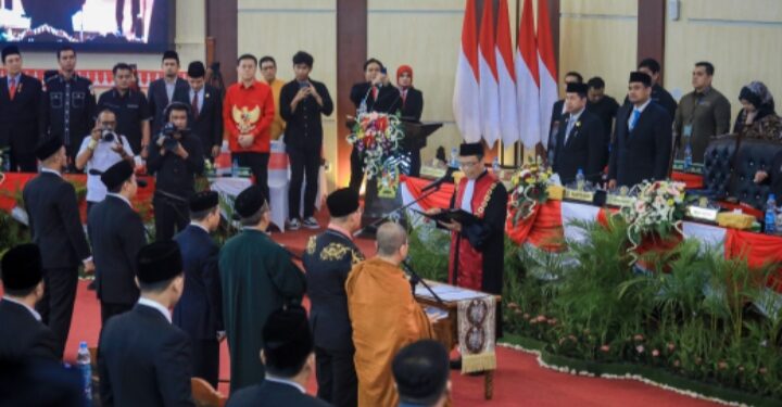 Hadiri Pengangkatan Pimpinan DPRD Medan, Bobby: Kolaborasi Solid Eksekutif dan Legislatif Berhasilkan Program Pembangunan