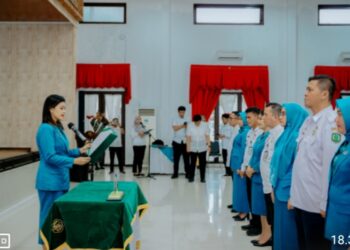 Kahiyang Ayu Lantik 4 Ketua TP PKK Kecamatan Sekaligus Kukuhkan Jadi Bunda PAUD