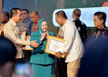 Kadis Kominfo Sumut Terima Penghargaan sebagai Mitra Kerja PKK