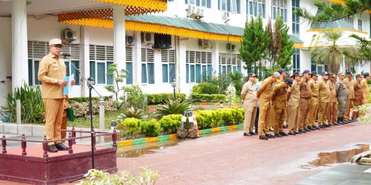 Pj Bupati Langkat Tegaskan Sinergi Program Nasional dalam Apel Gabungan ASN