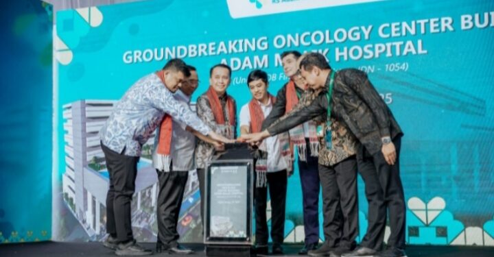 Bobby Dampingi Wamenkes Groundbreaking Oncology Center Building Adam Malik Hospital
