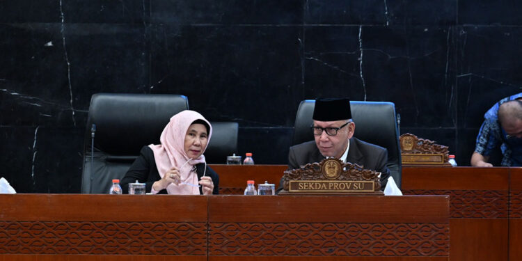 Pj Sekdaprov Hadiri Paripurna Penetapan Calon Ketua DPRD Sumut 2024-2029