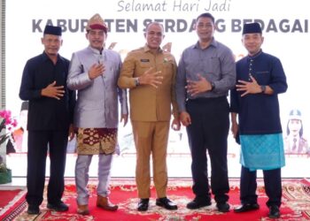 Pj Bupati Langkat Hadiri HUT ke-21 Sergai: Semangat Kolaborasi untuk Kemajuan Bersama